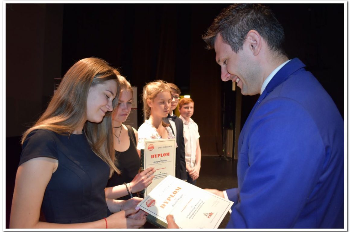 Gala Powiatowego Centrum Edukacji i&nbsp;Kultury w&nbsp;Oleśnicy 2019