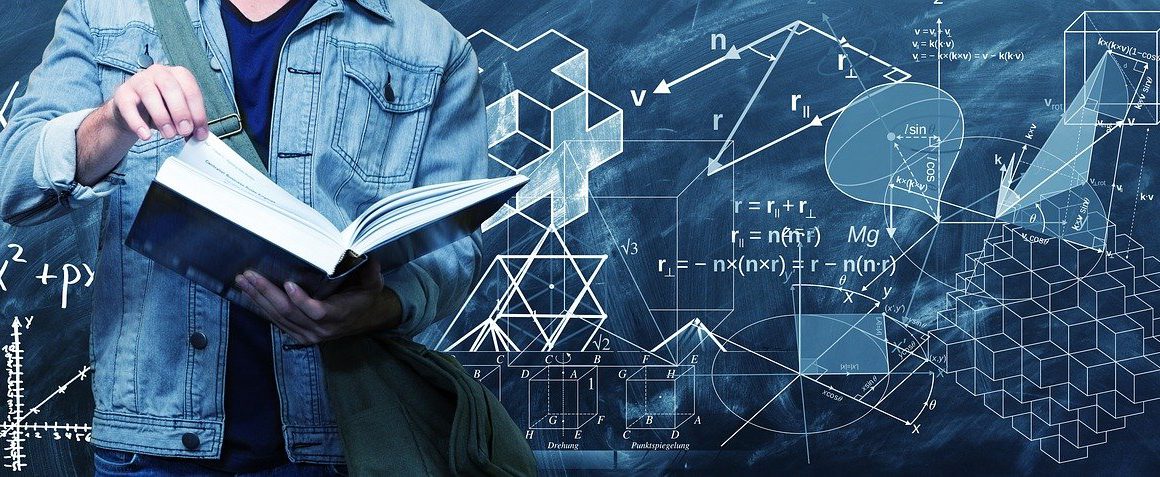 Studia informatyczne czy&nbsp;samodzielna nauka? Korzyści z&nbsp;formalnej edukacji