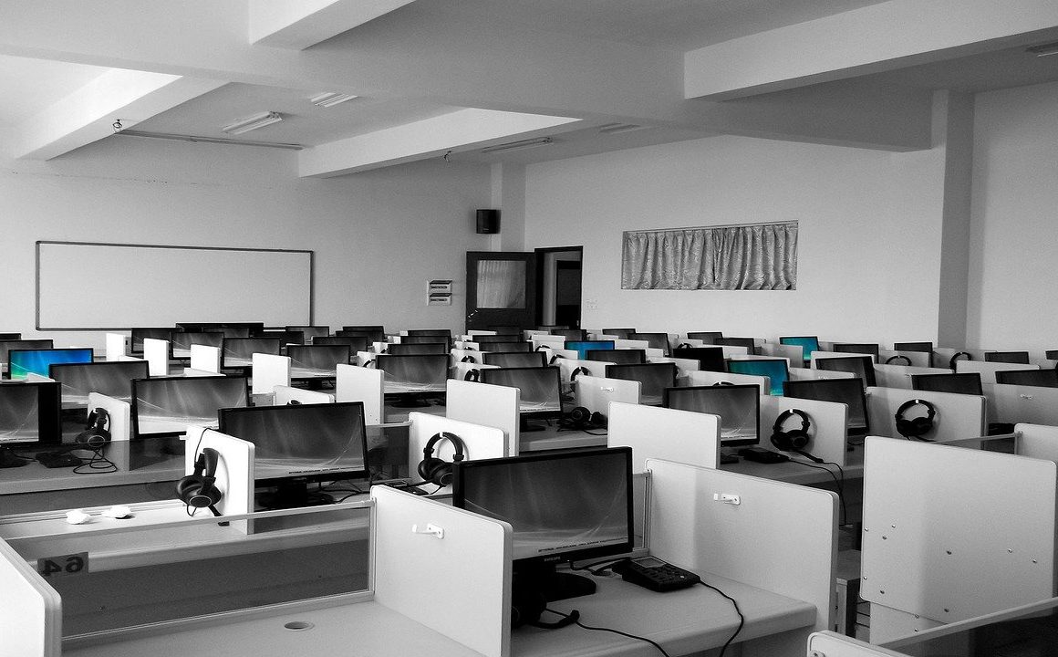 Profil praktyczny czy ogólnoakademicki? Jakie studia informatyczne wybrać? Profil praktyczny czy ogólnoakademicki? Jakie studia informatyczne wybrać?