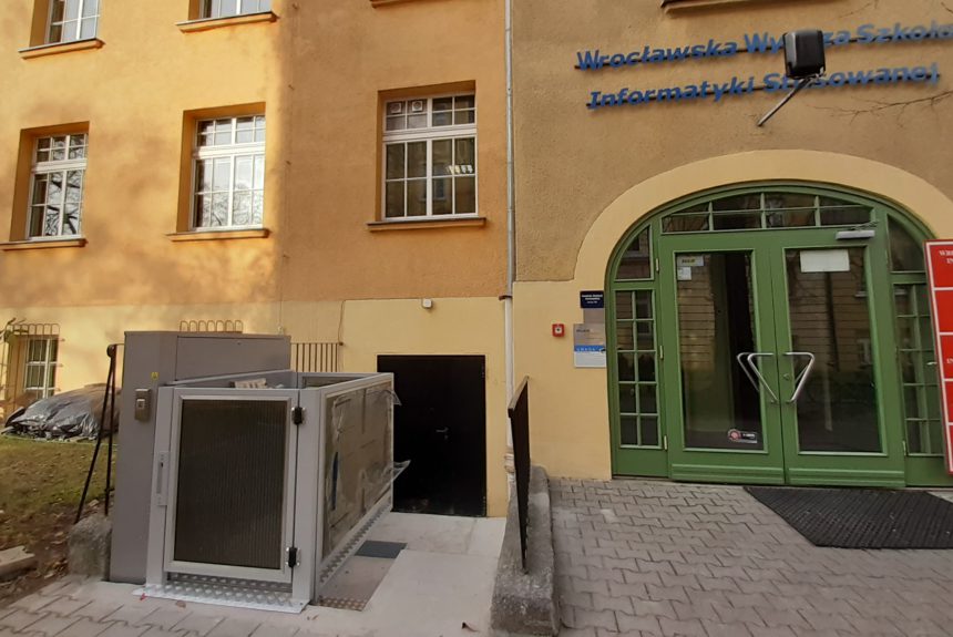 Zmiana godzin pracy dziekanatu